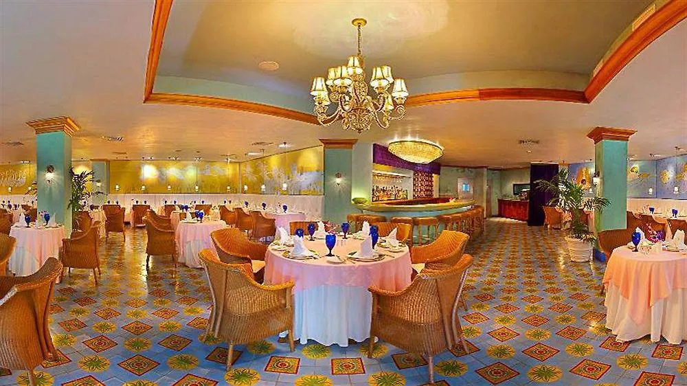 ***** Курортный комплекс Отель Couples Swept Away (Adults Only) Негрил Ямайка